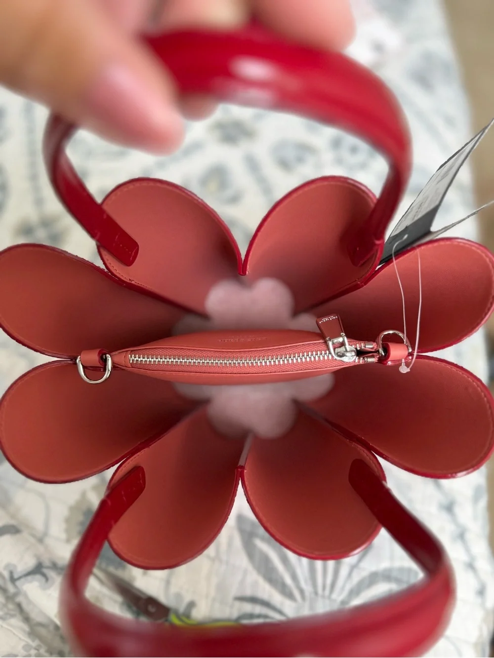 NWT Rare Novelty Kate Spade Scarlet Patent Leather Flower Bucket Bag $348 MSRP